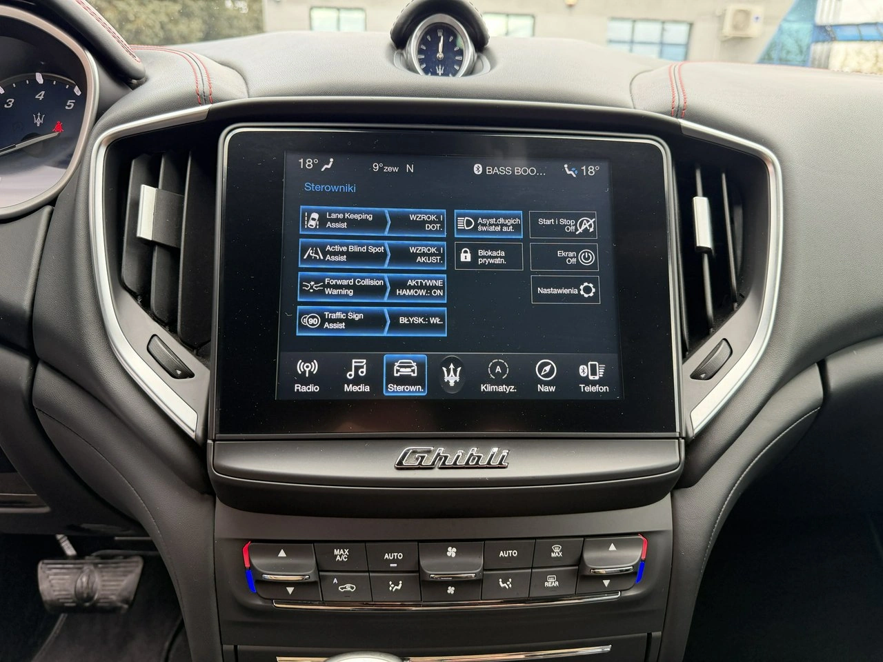 Maserati Ghibli - Zdjęcie 23