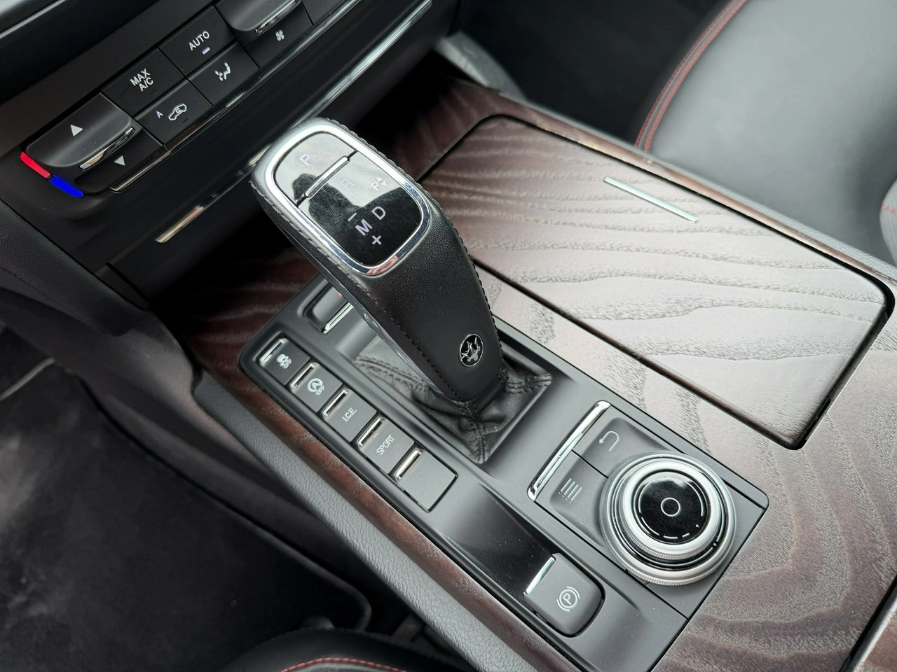 Maserati Ghibli - Zdjęcie 26