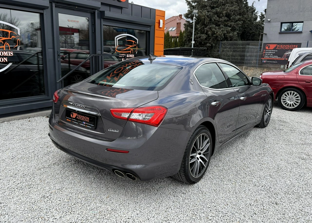 Maserati Ghibli - Zdjęcie 2