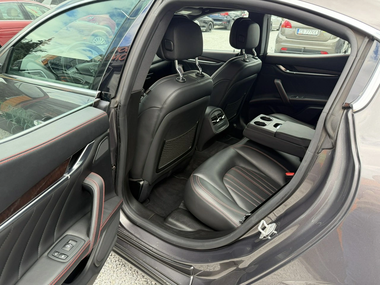 Maserati Ghibli - Zdjęcie 31