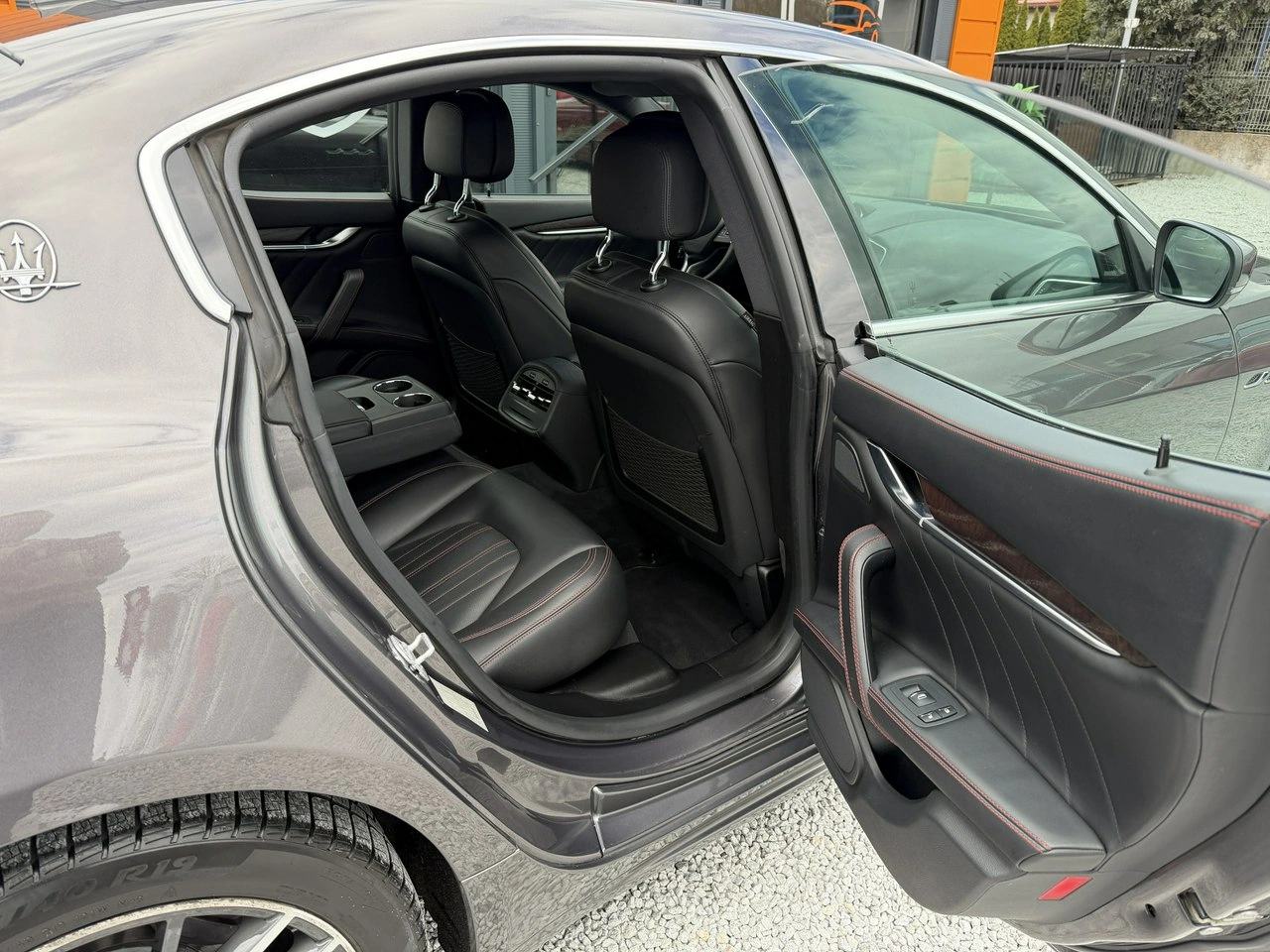 Maserati Ghibli - Zdjęcie 32