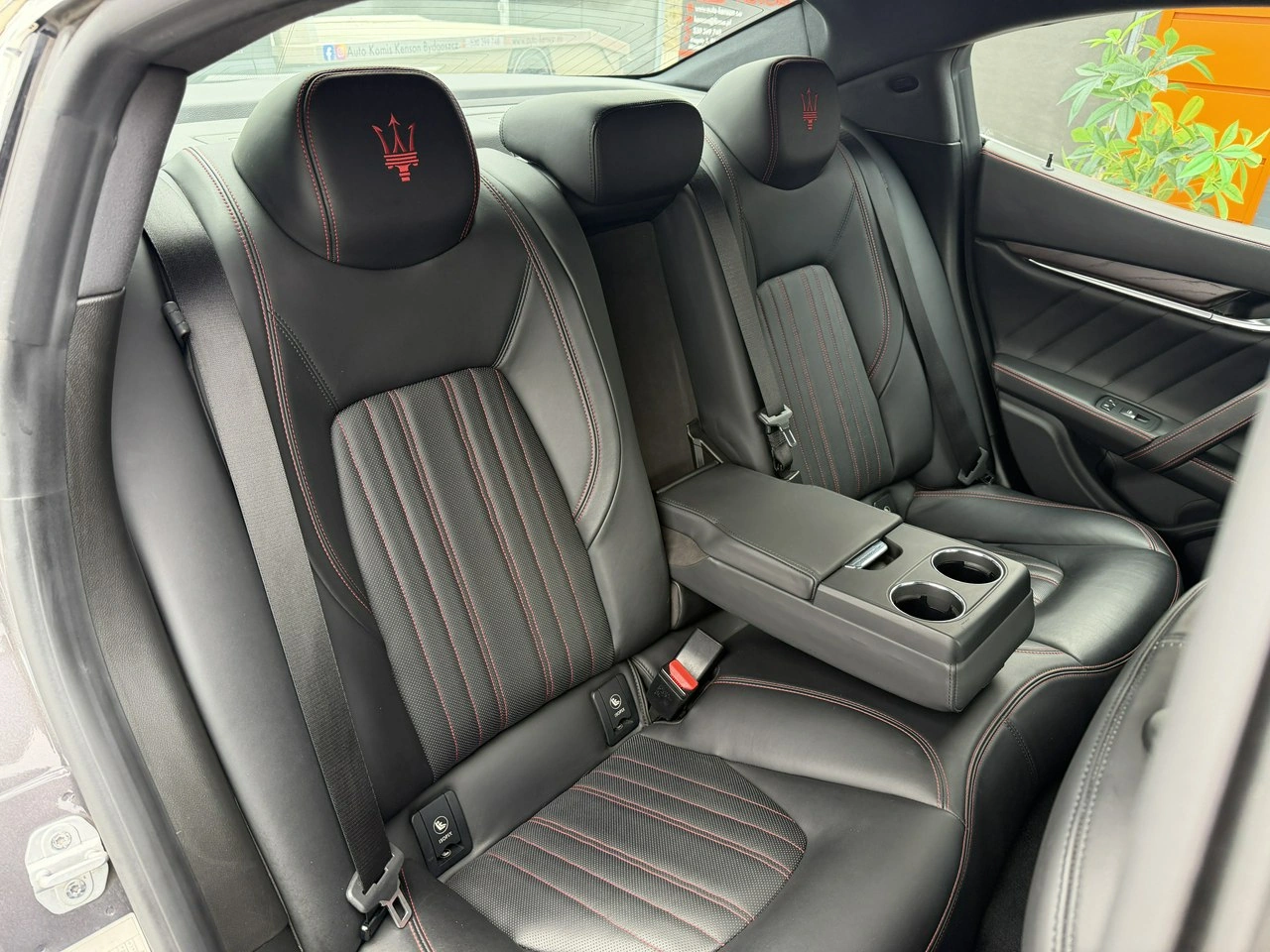 Maserati Ghibli - Zdjęcie 33