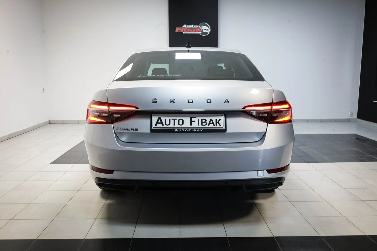 Skoda Superb - Zdjęcie 10