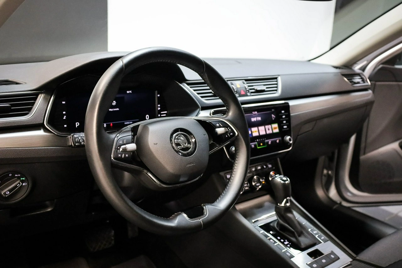 Skoda Superb - Zdjęcie 16