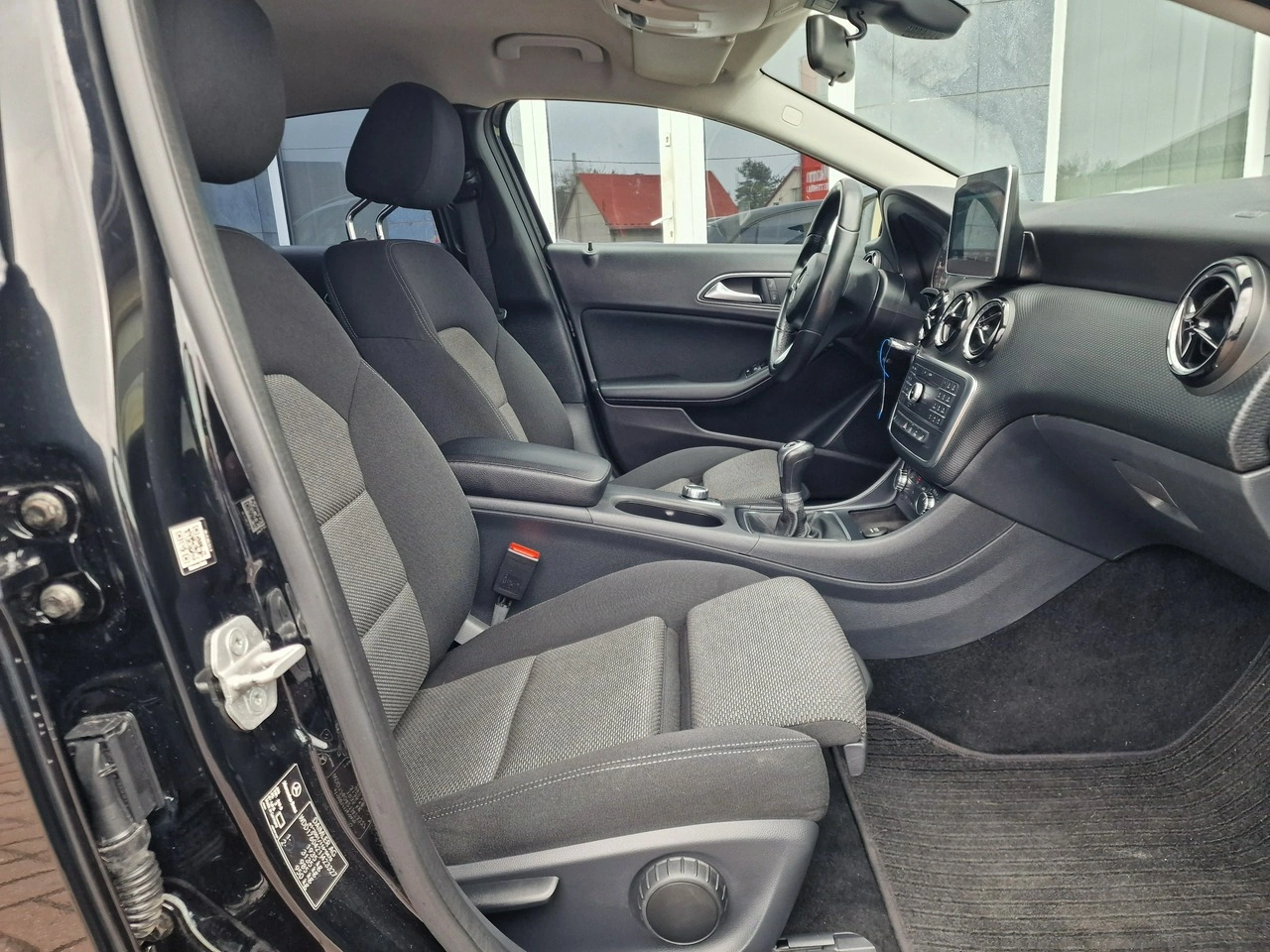 Mercedes A 180 - Zdjęcie 25