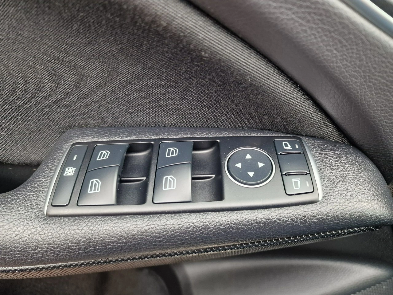 Mercedes A 180 - Zdjęcie 34