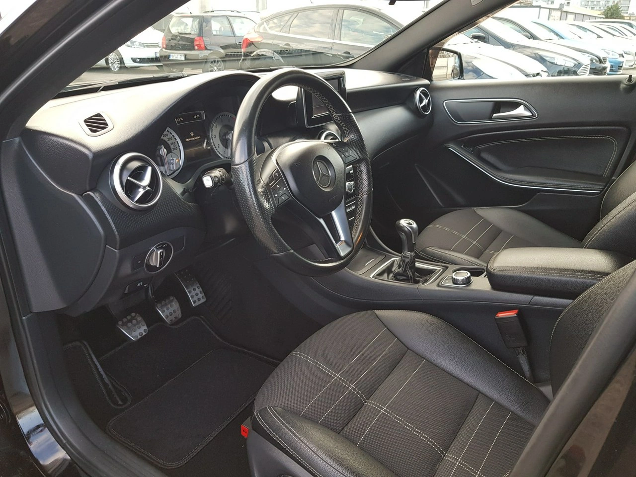 Mercedes A 180 - Zdjęcie 9