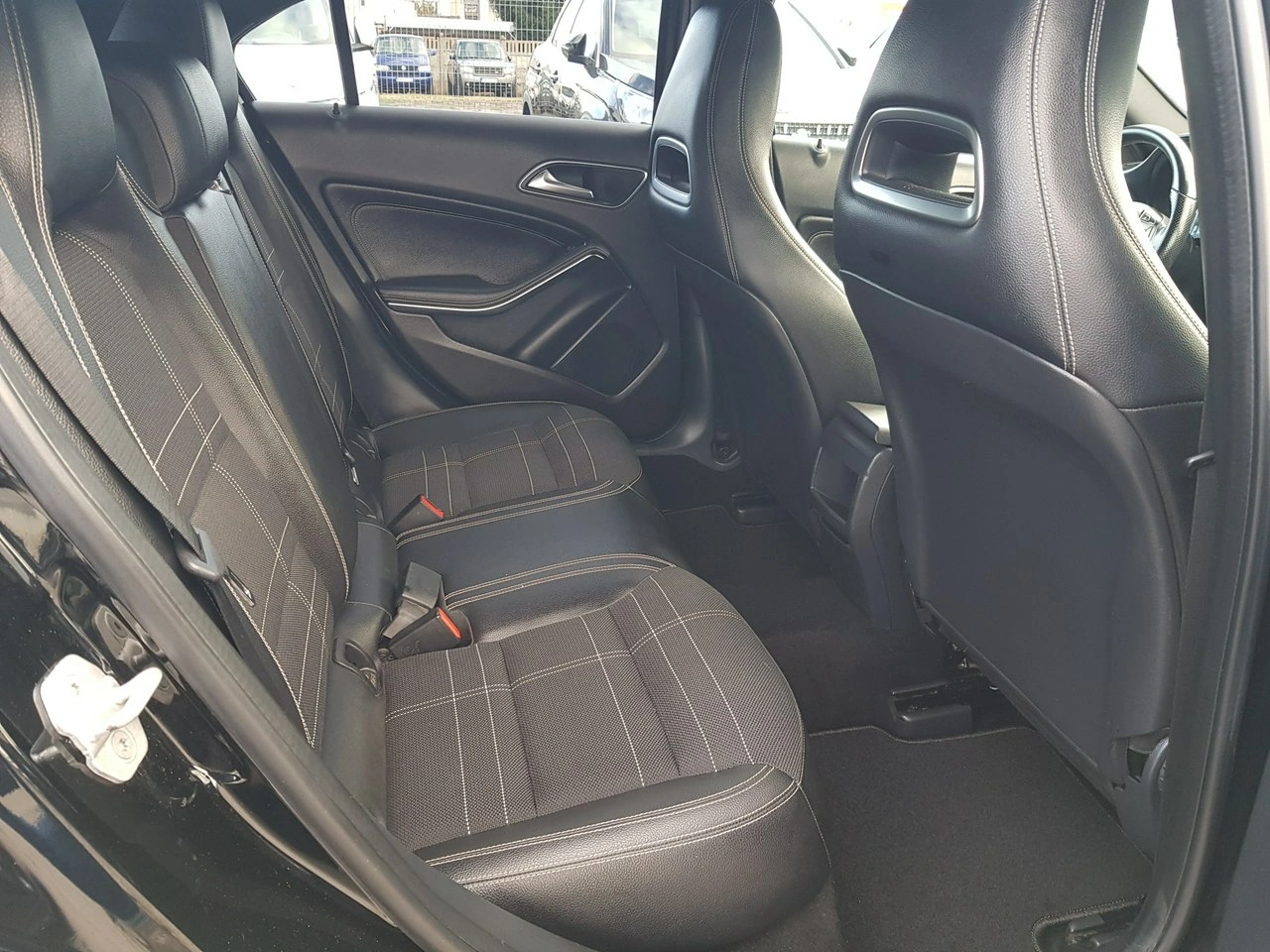 Mercedes A 180 - Zdjęcie 14