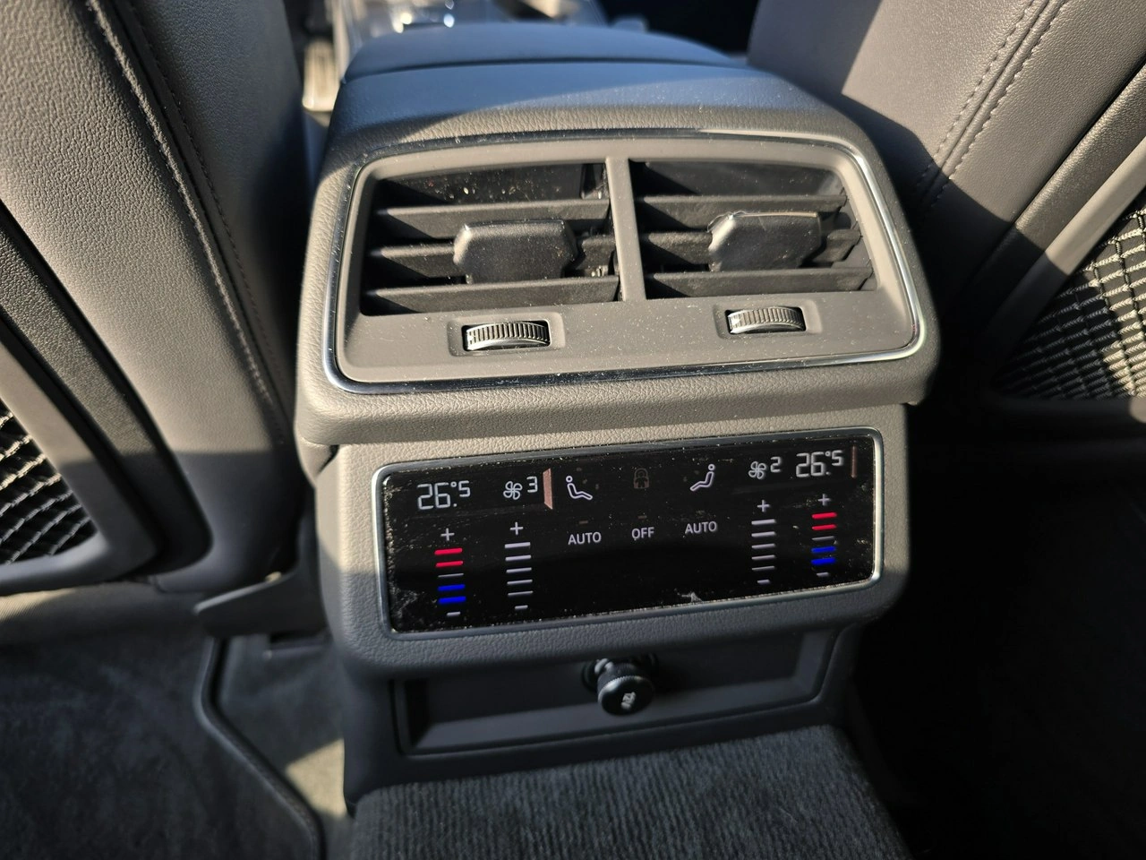 Audi A6 - Zdjęcie 35