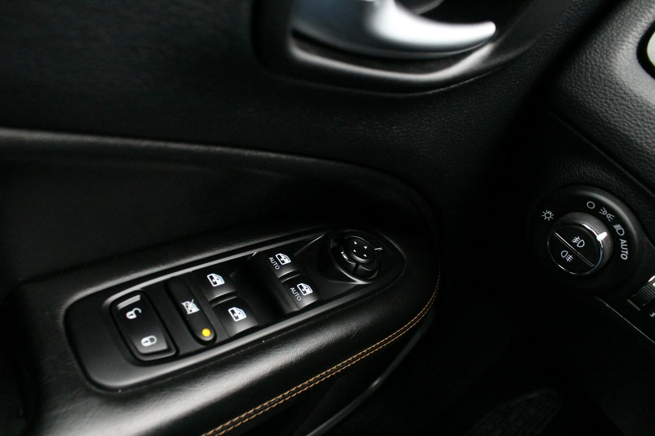 Jeep Compass - Zdjęcie 34