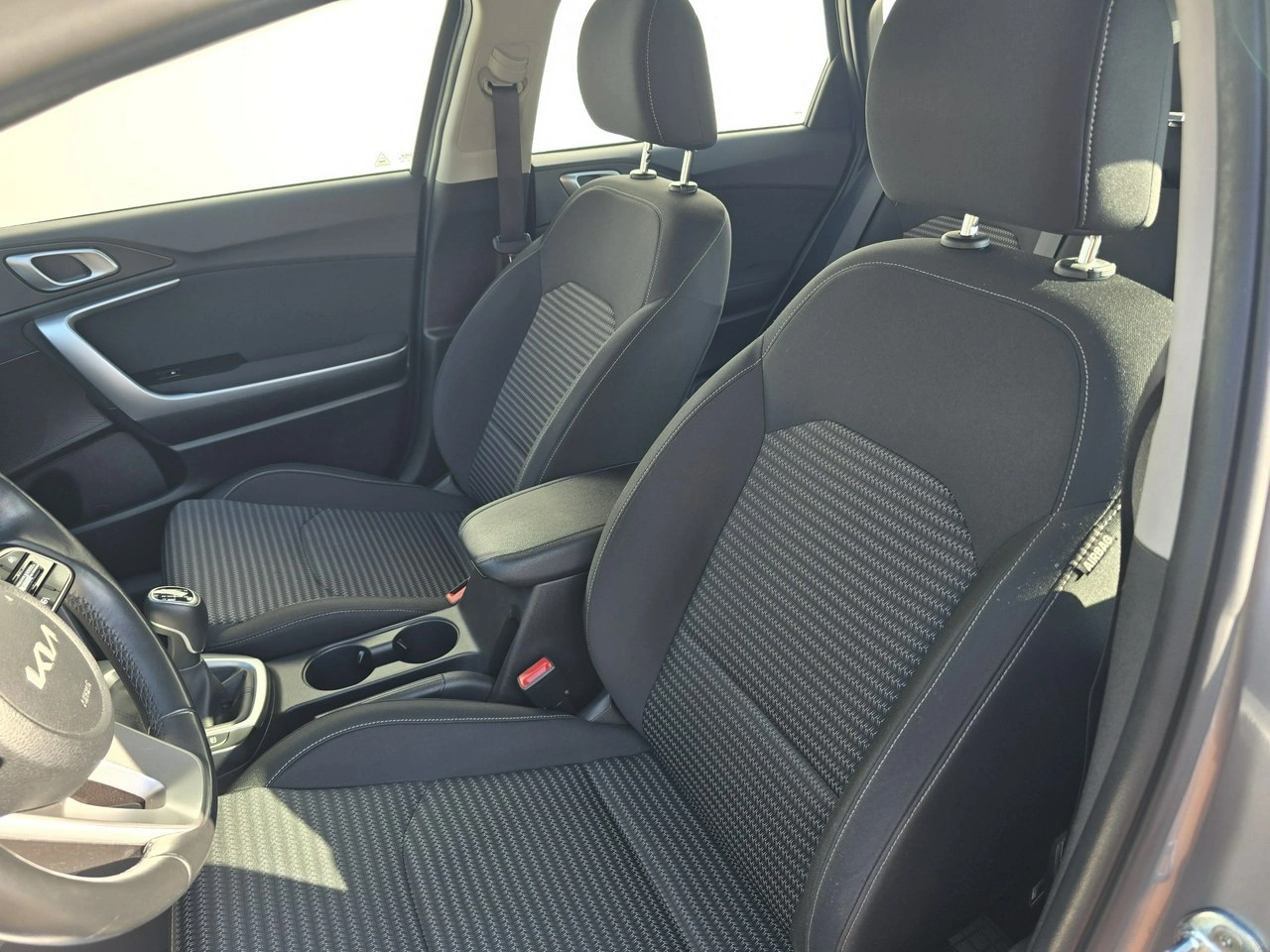 Kia Ceed - Zdjęcie 14