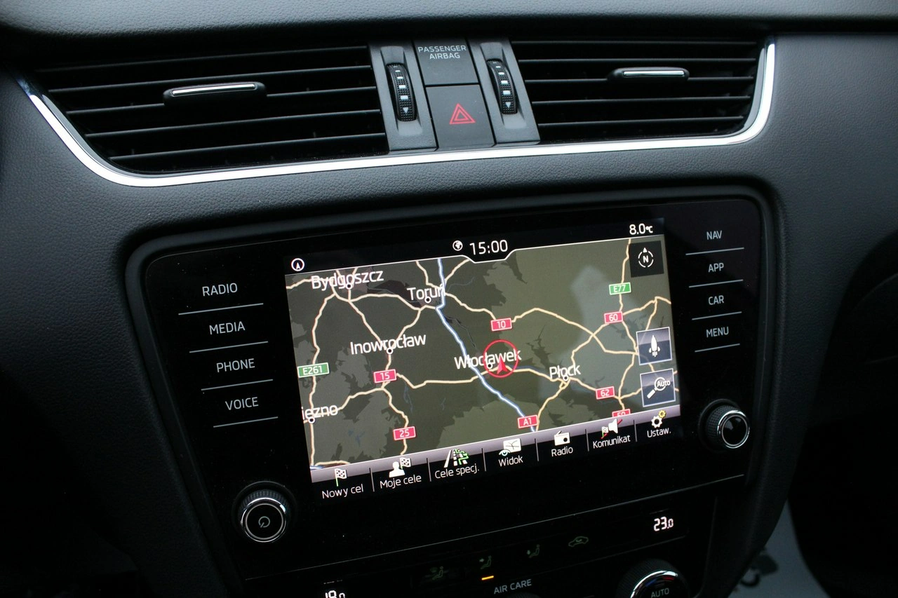 Skoda Octavia - Zdjęcie 16