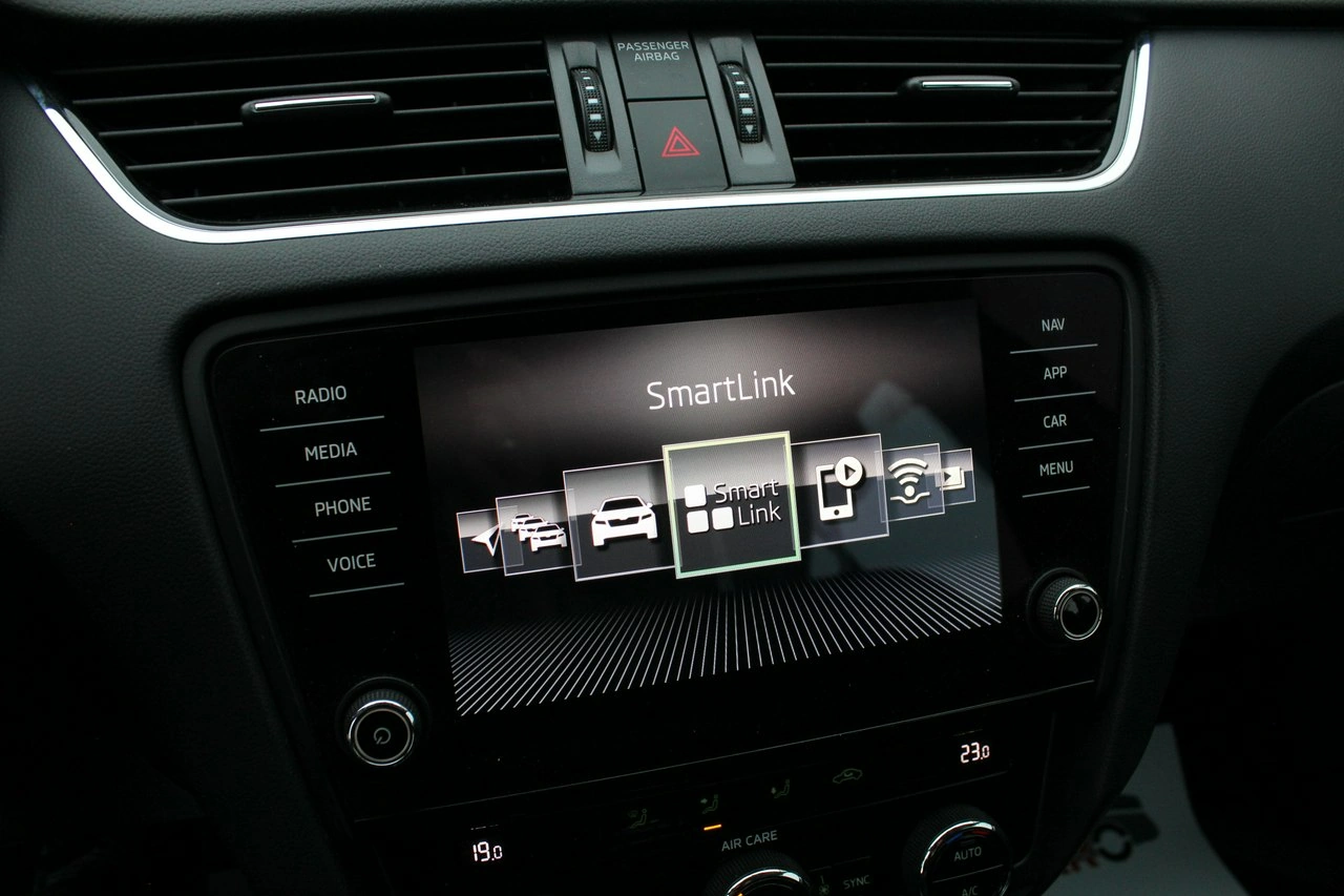 Skoda Octavia - Zdjęcie 18