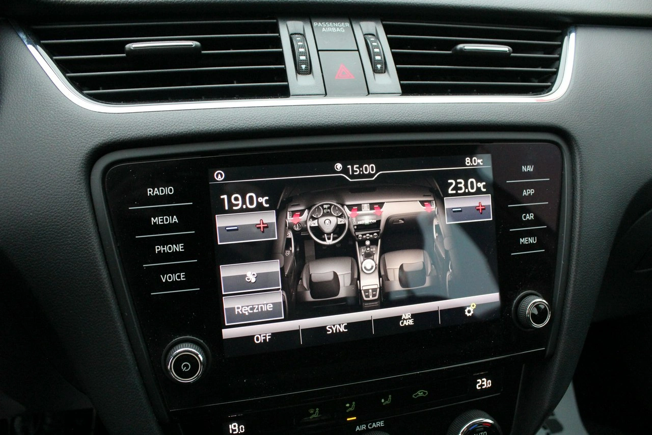 Skoda Octavia - Zdjęcie 21