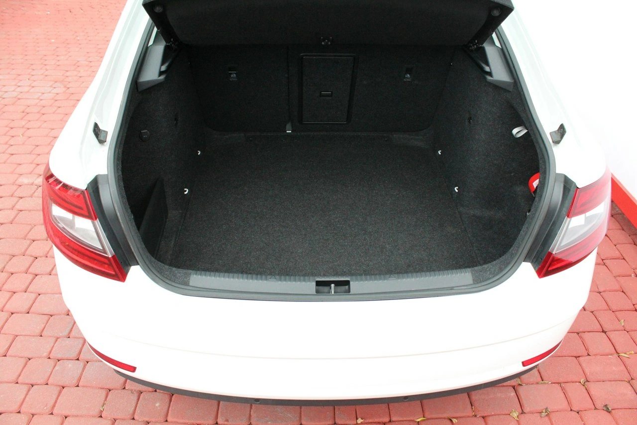 Skoda Octavia - Zdjęcie 29