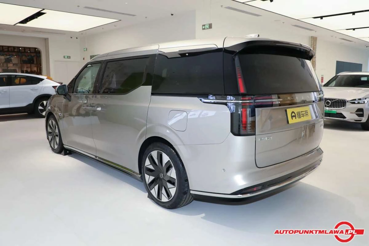 Volvo EM90 - Zdjęcie 6