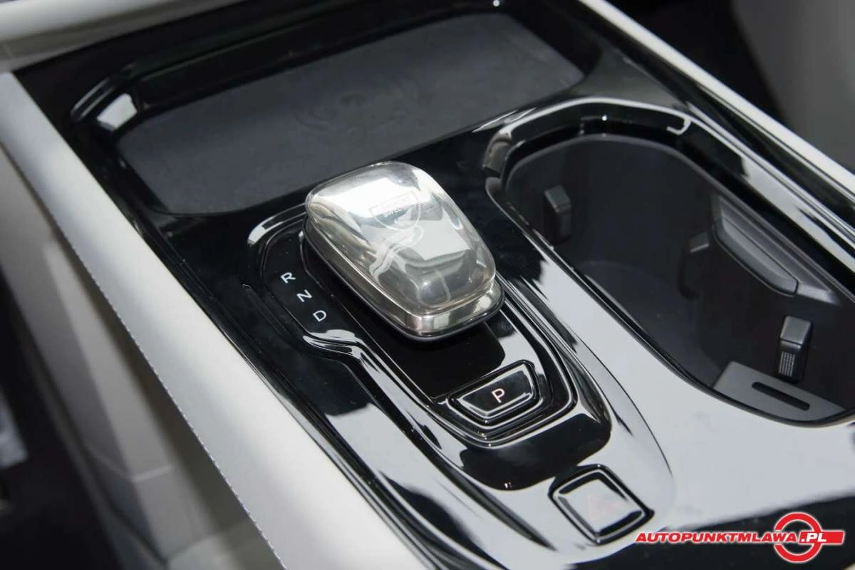 Volvo EM90 - Zdjęcie 10