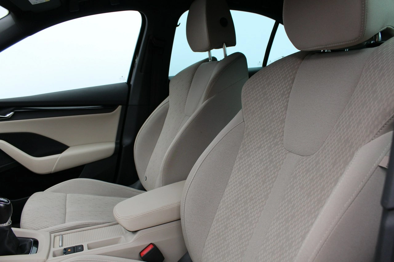 Skoda Octavia - Zdjęcie 20