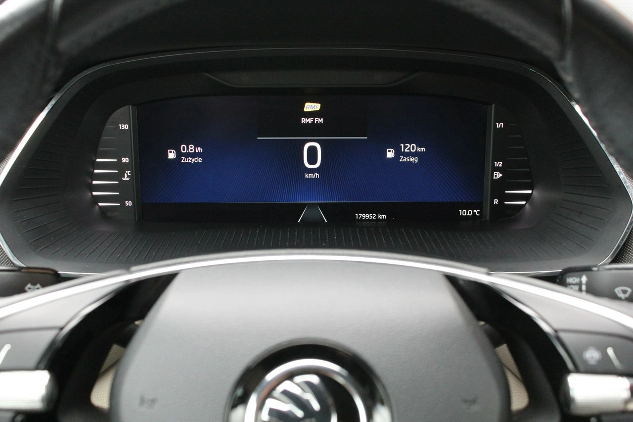 Skoda Octavia - Zdjęcie 10