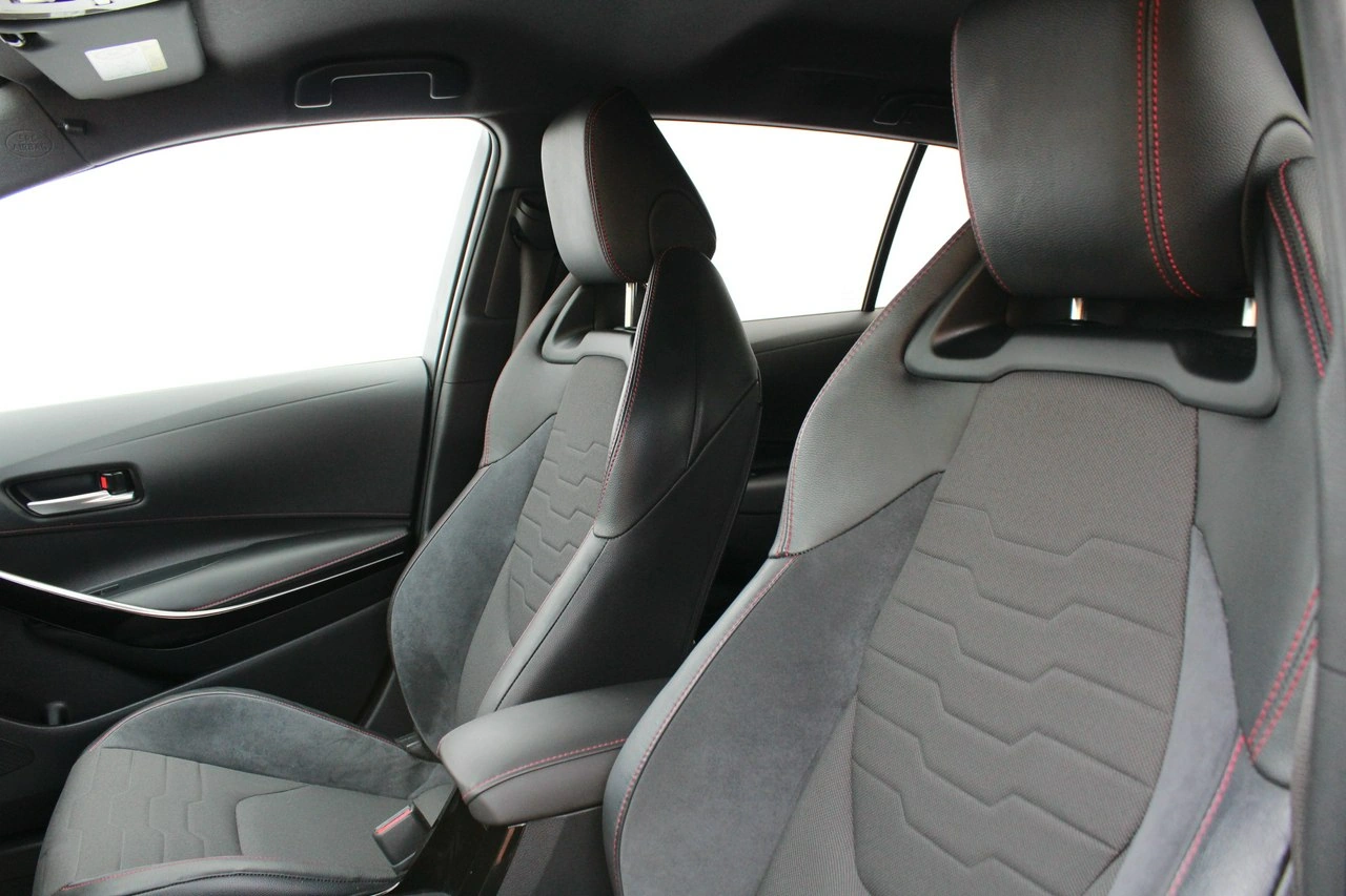 Toyota Corolla - Zdjęcie 19