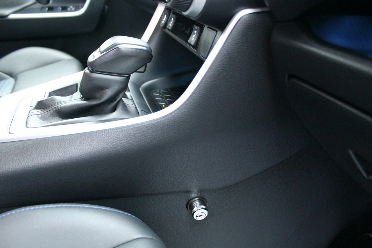 Toyota RAV-4 - Zdjęcie 18