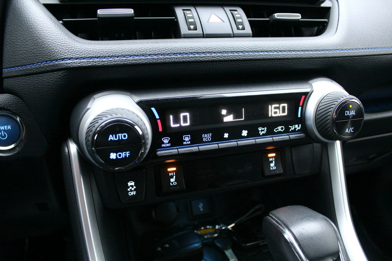 Toyota RAV-4 - Zdjęcie 25