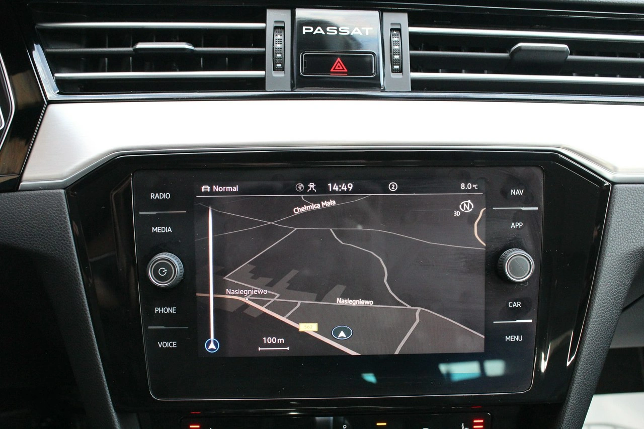 Volkswagen Passat - Zdjęcie 19