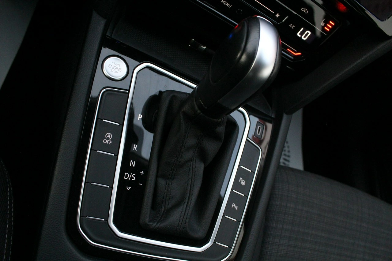 Volkswagen Passat - Zdjęcie 20