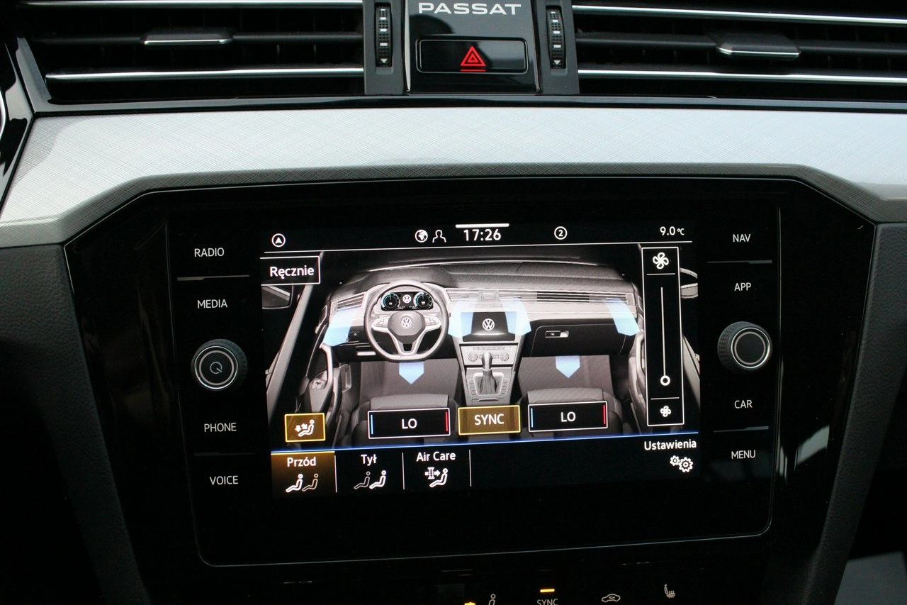 Volkswagen Passat - Zdjęcie 25