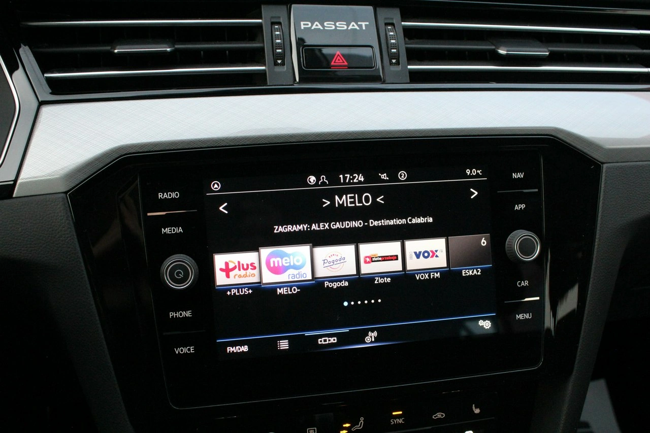 Volkswagen Passat - Zdjęcie 28