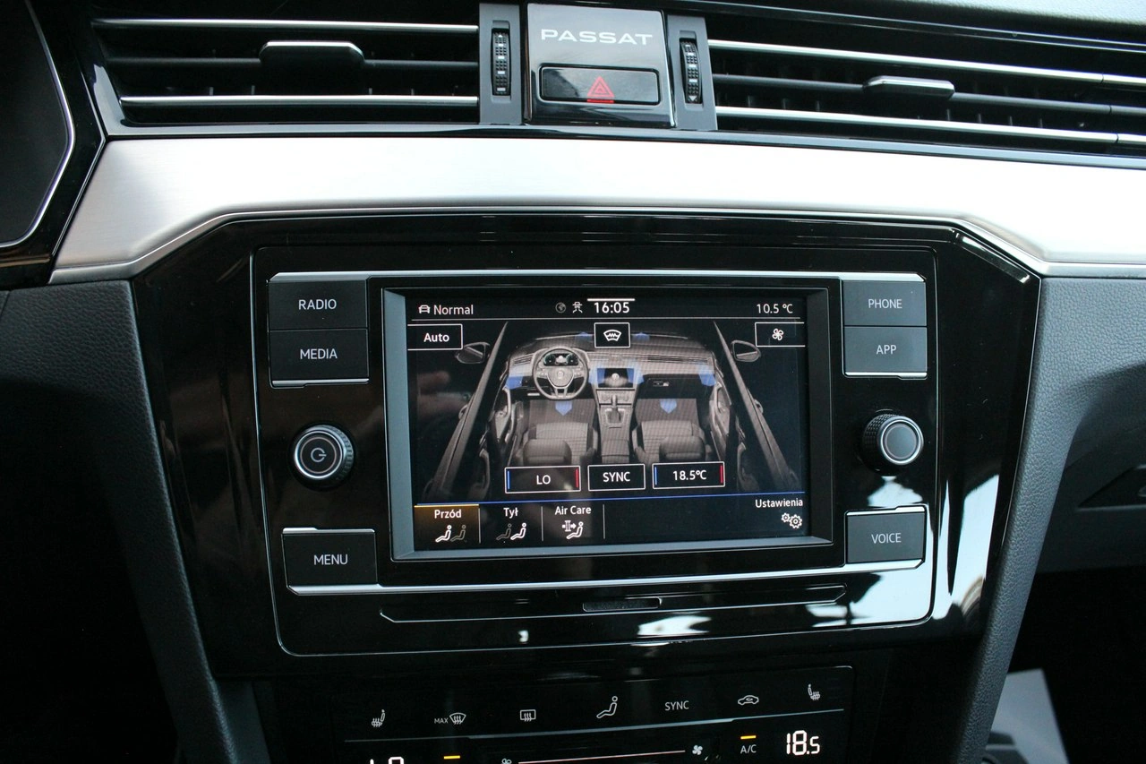 Volkswagen Passat - Zdjęcie 29