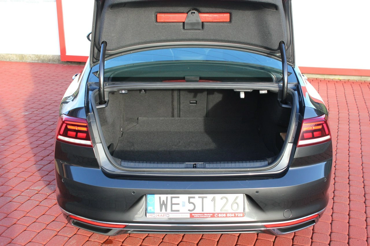 Volkswagen Passat - Zdjęcie 35