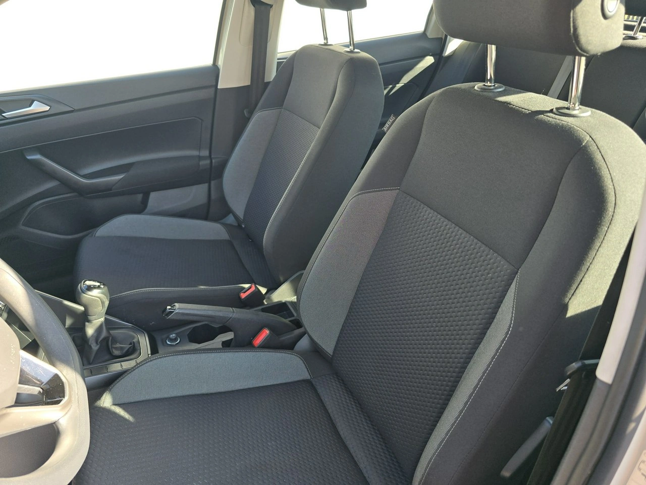 Volkswagen Polo - Zdjęcie 13