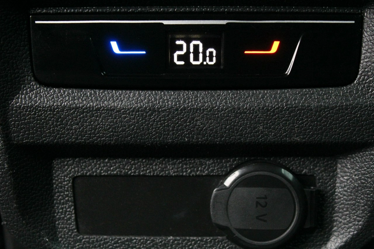 Volkswagen Tiguan - Zdjęcie 26