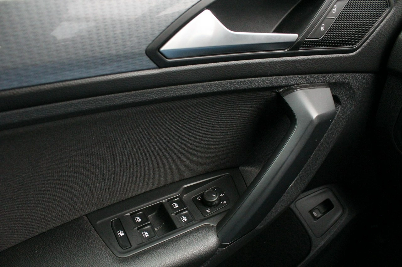 Volkswagen Tiguan - Zdjęcie 31