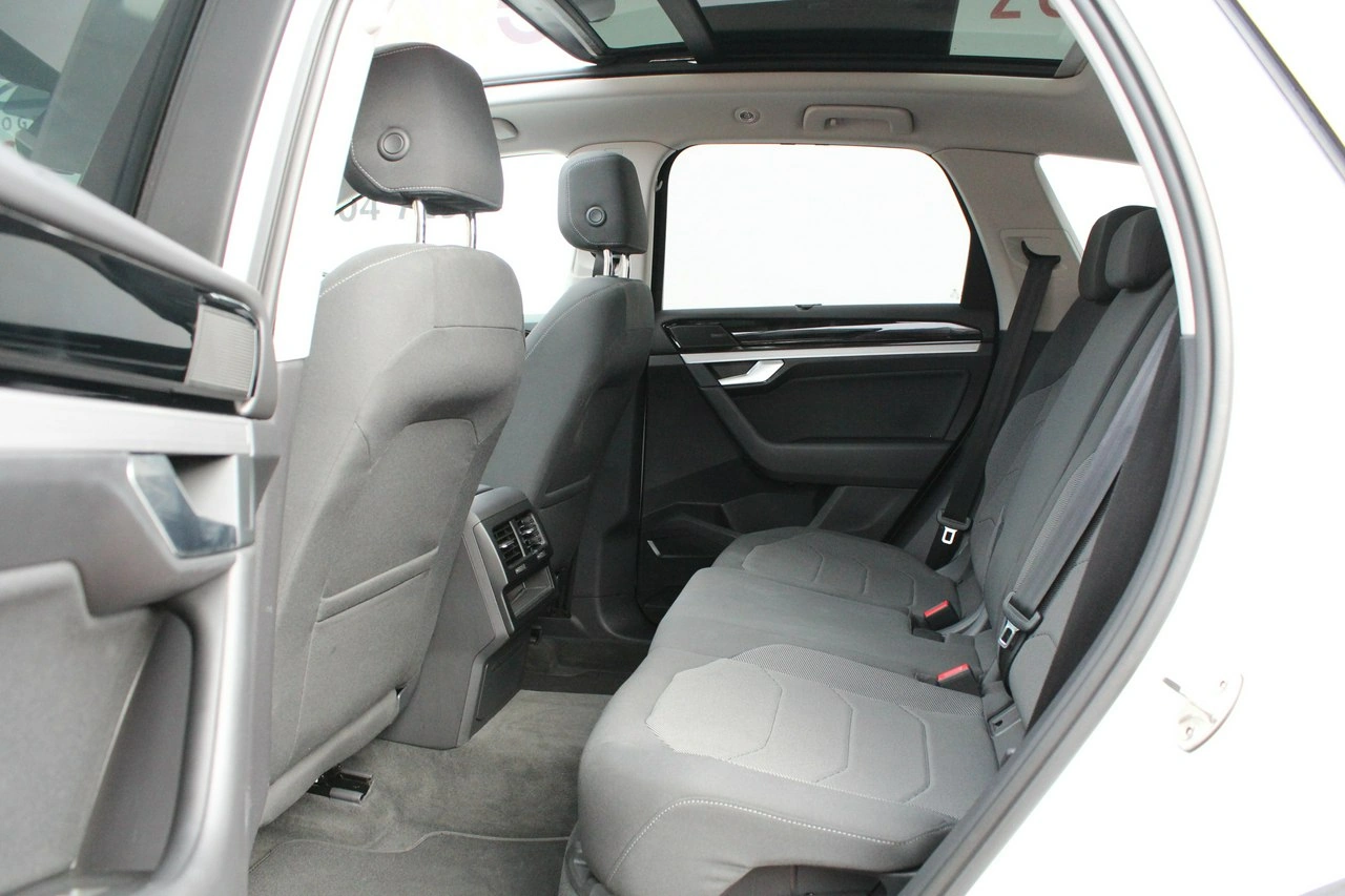 Volkswagen Touareg - Zdjęcie 9