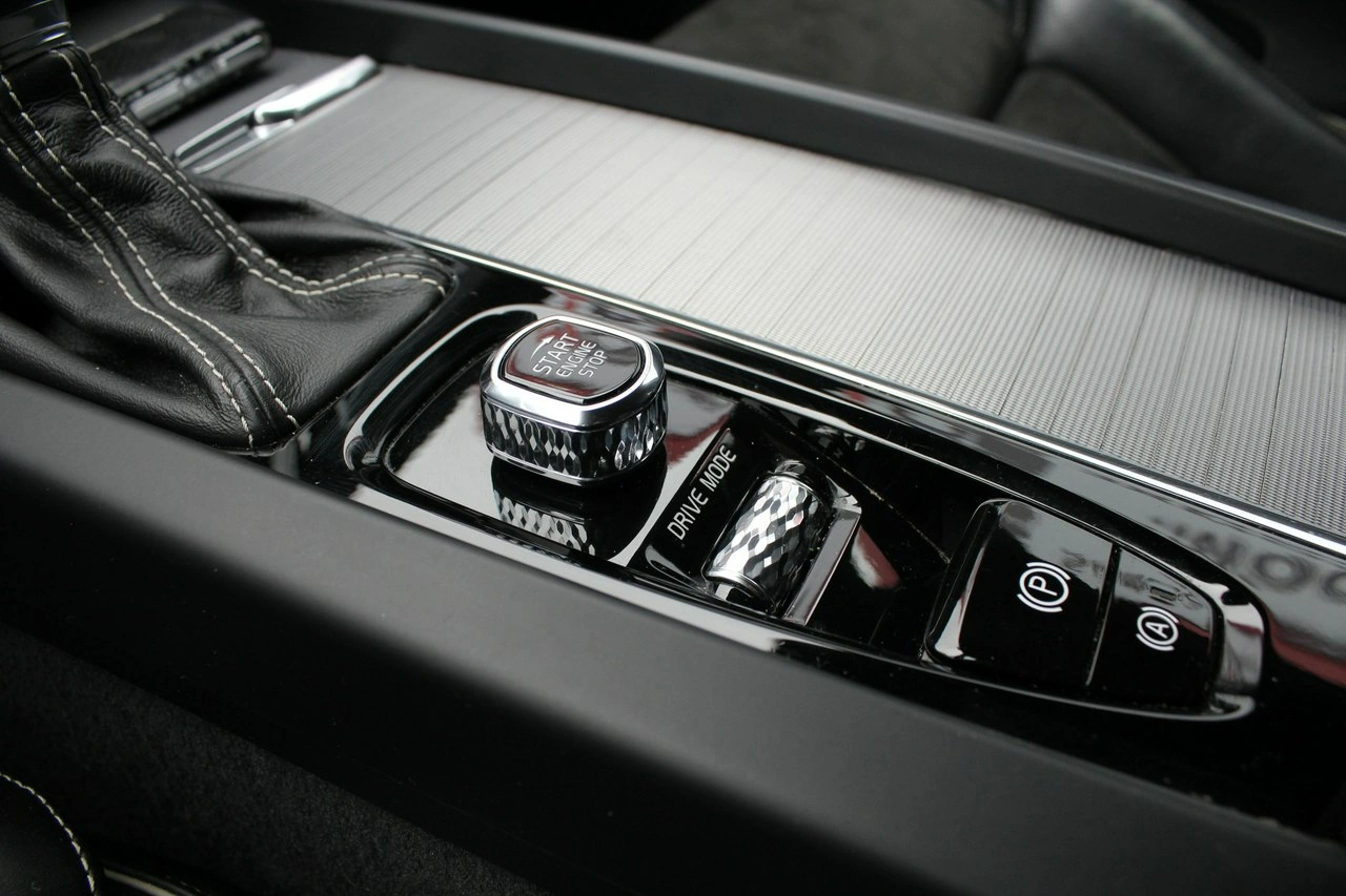 Volvo XC 60 - Zdjęcie 28