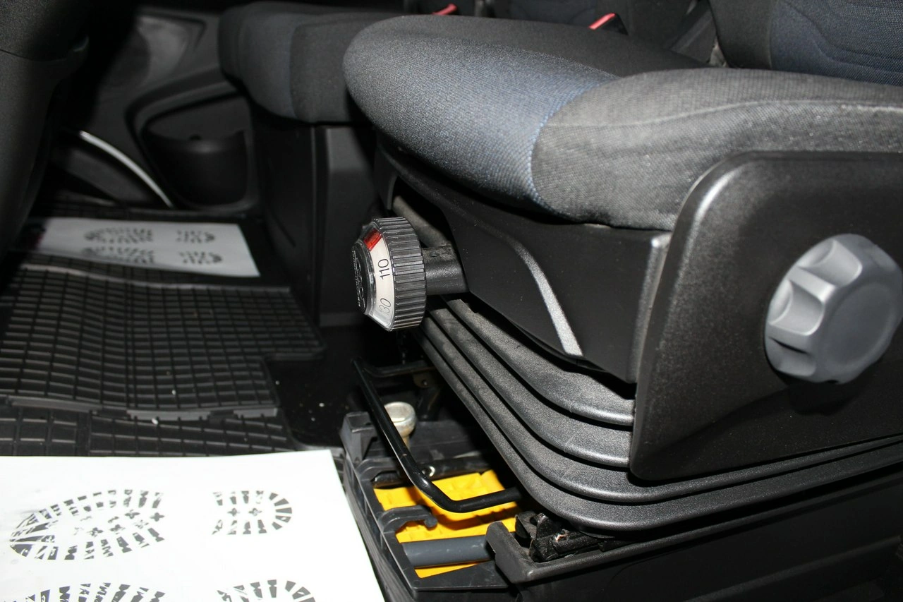 Iveco Daily - Zdjęcie 11