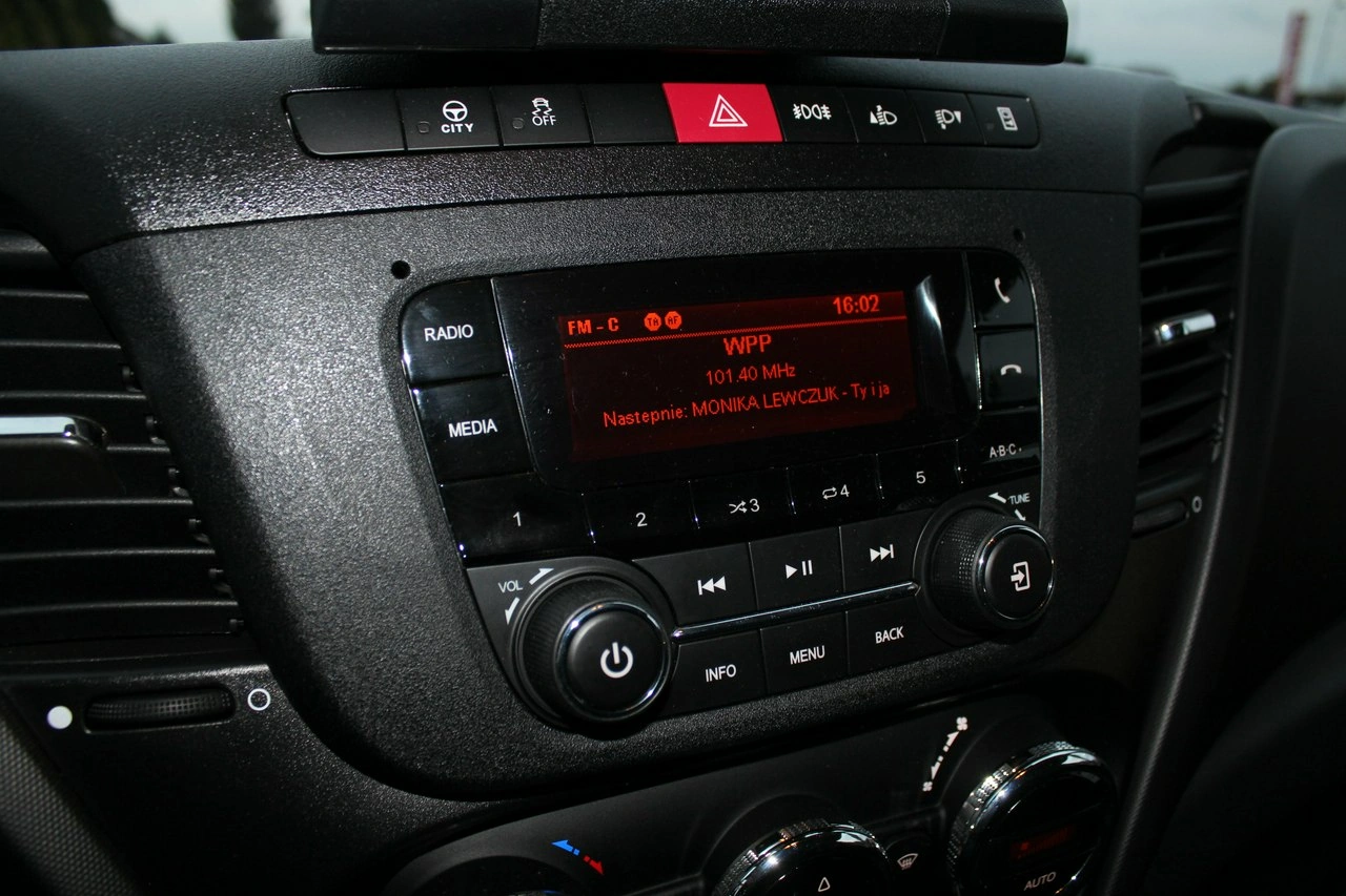 Iveco Daily - Zdjęcie 15