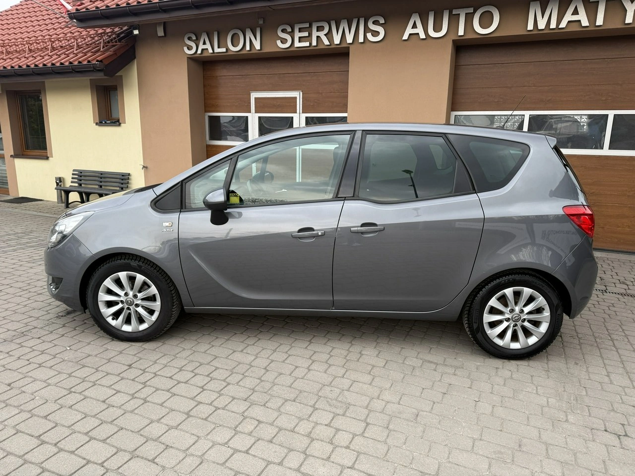 Opel Meriva - Zdjęcie 10