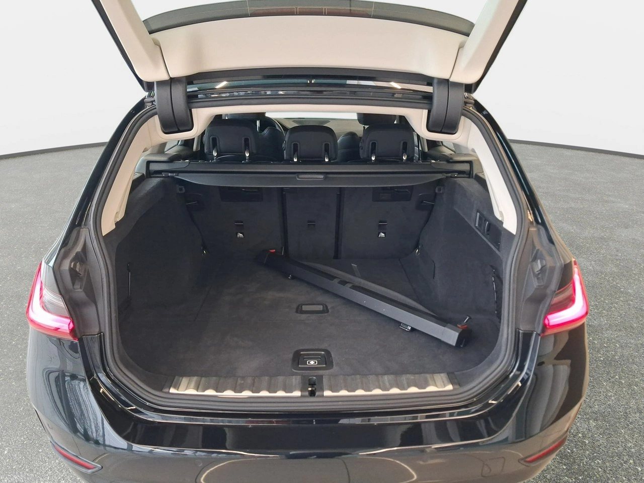 BMW 318 - Zdjęcie 12