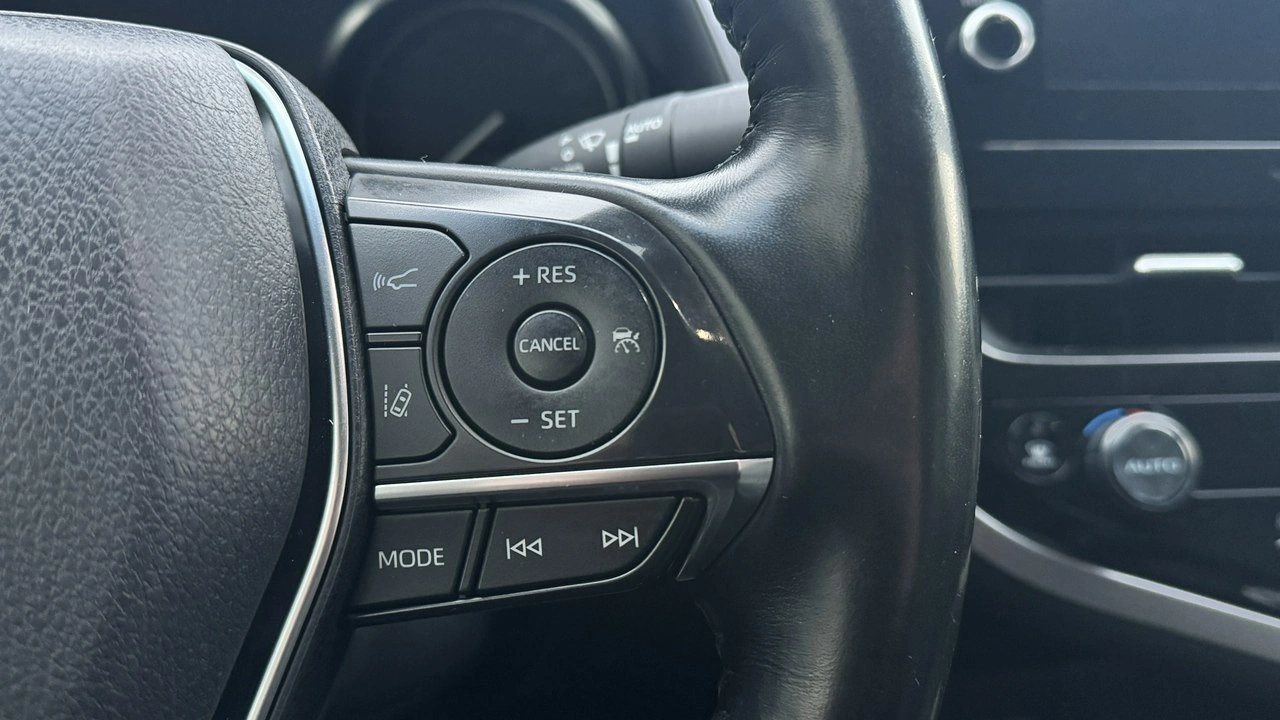 Toyota Camry - Zdjęcie 12