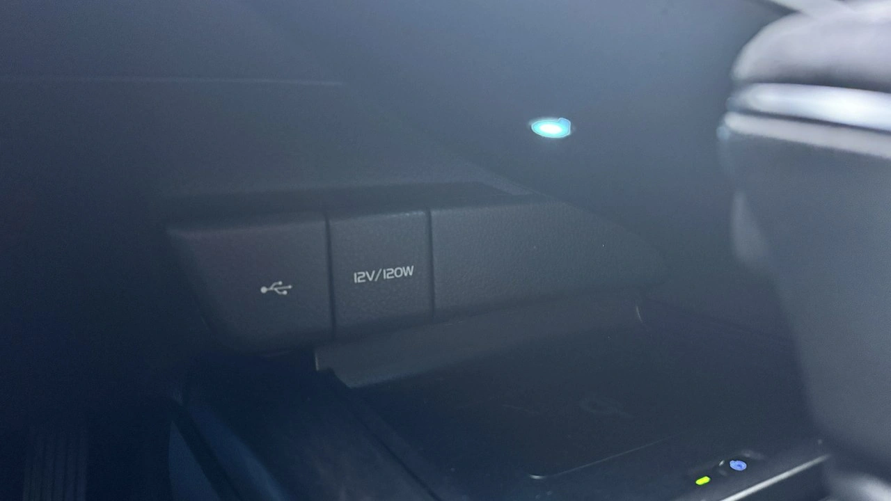 Toyota Camry - Zdjęcie 14