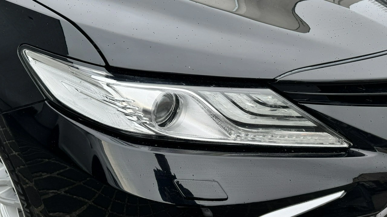 Toyota Camry - Zdjęcie 17