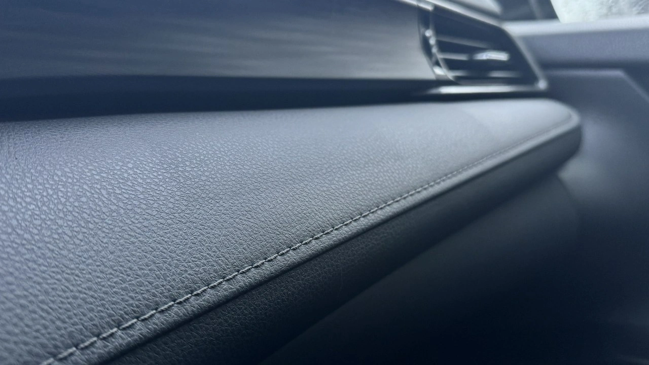 Toyota Camry - Zdjęcie 21