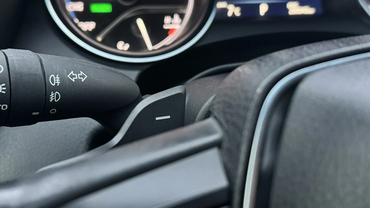 Toyota Camry - Zdjęcie 25