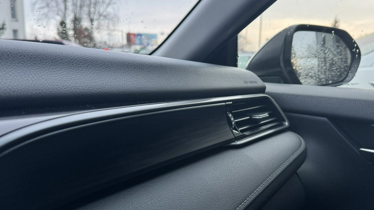 Toyota Camry - Zdjęcie 26