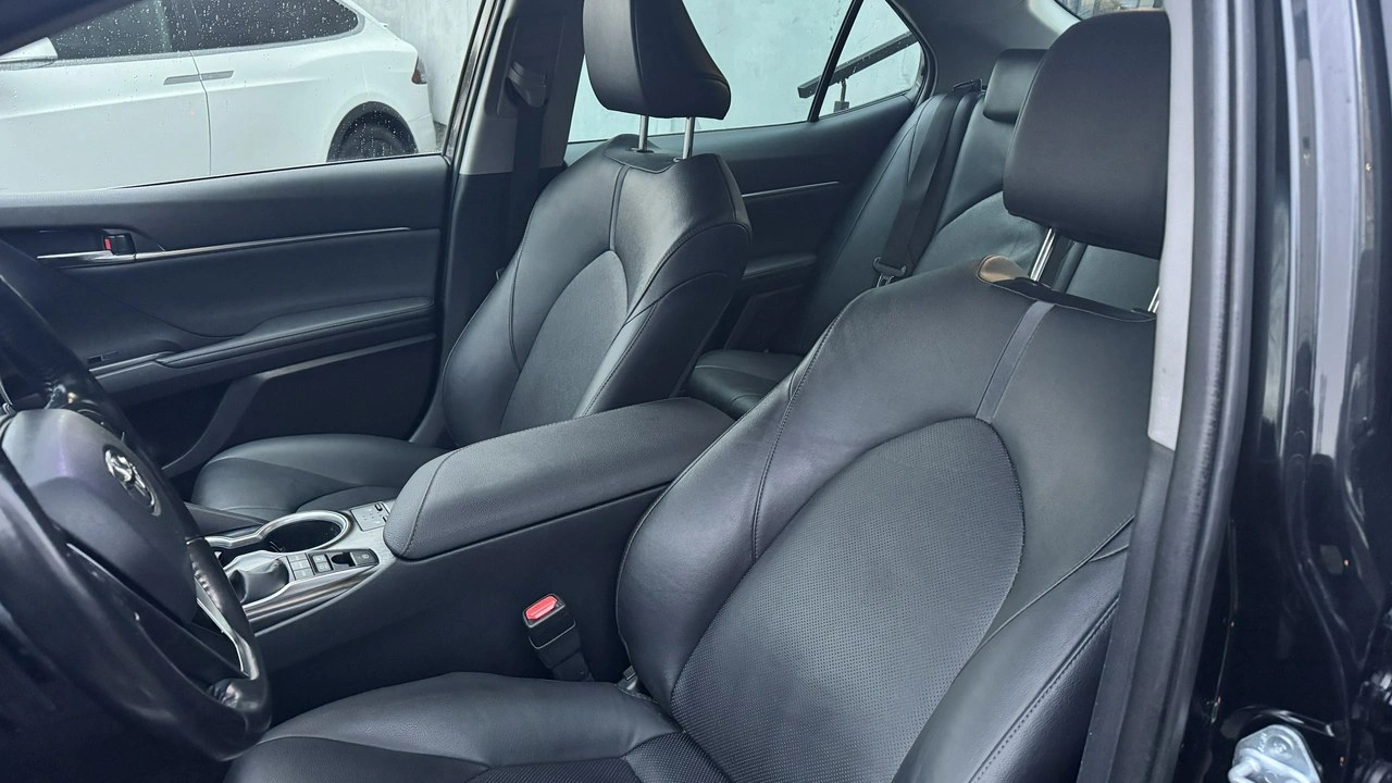 Toyota Camry - Zdjęcie 7