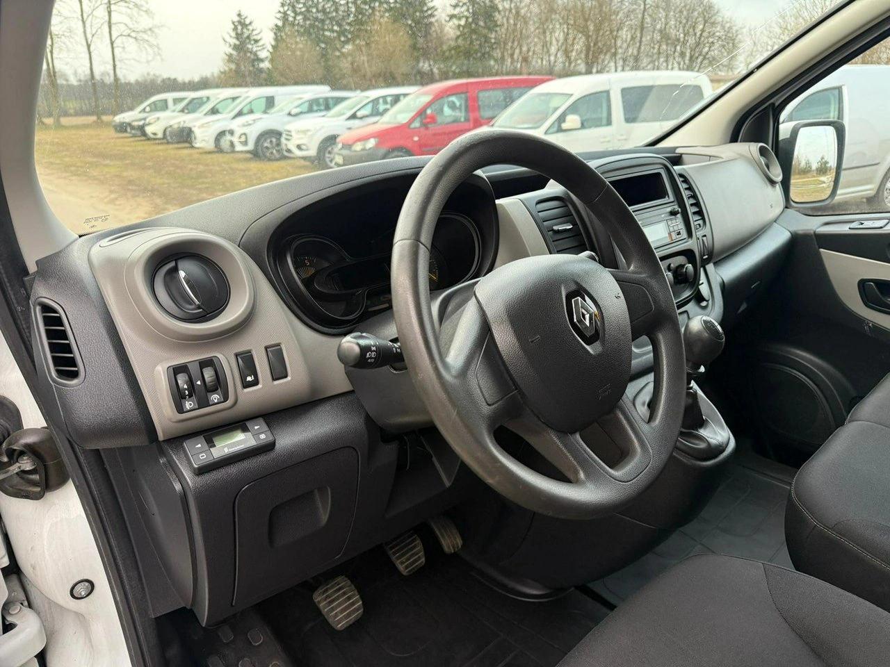 Renault Trafic - Zdjęcie 16