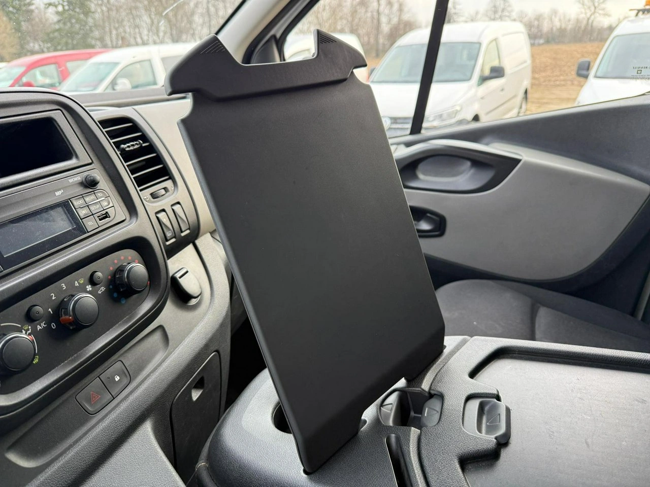 Renault Trafic - Zdjęcie 19